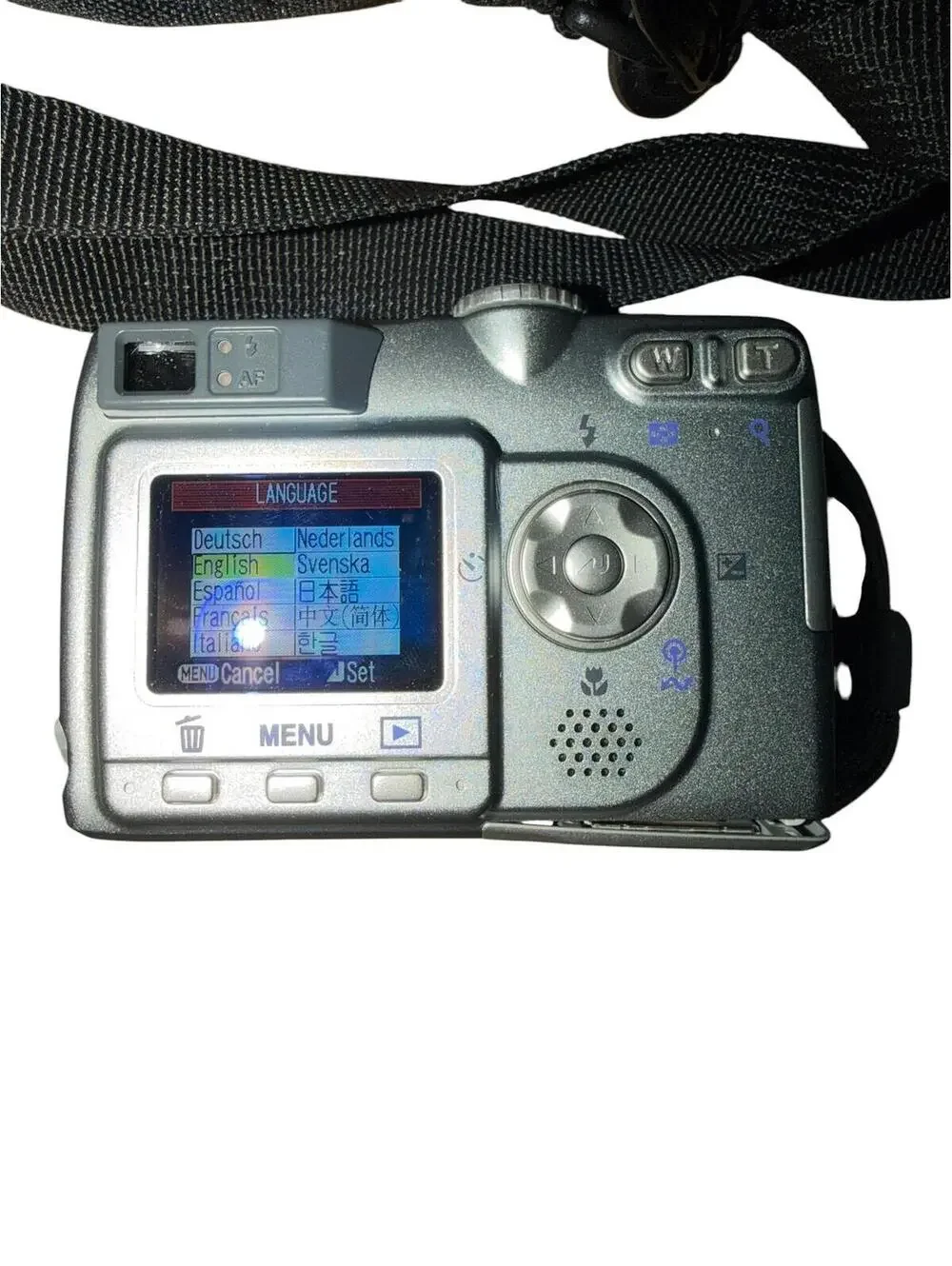Nikon Coolpix 5200 5.1MP Digital Camera + Battery SD Charger & Case Tested